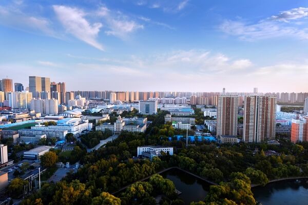 东北大学